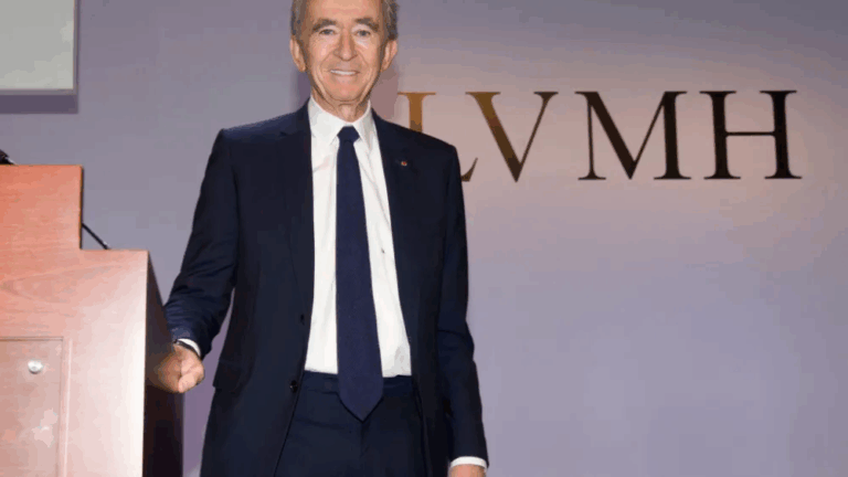 A $650M Floating Palace? Bernard Arnault Orders Sweeping 9-Deck Megayacht With Unmatched Interior 2 Bernard Arnault