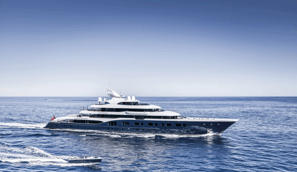 A $650M Floating Palace? Bernard Arnault Orders Sweeping 9-Deck Megayacht With Unmatched Interior 2 Feadship